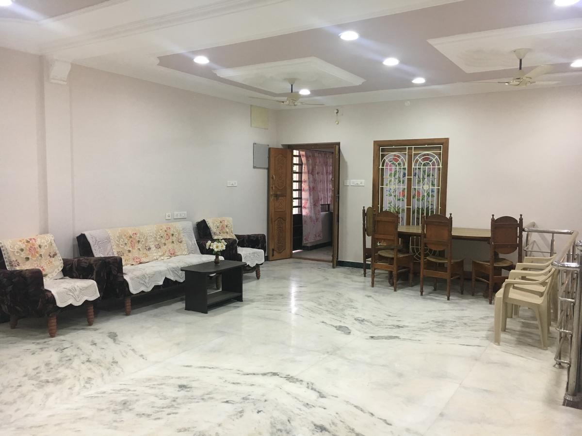 Pleasant Stay Tiruchirappalli Buitenkant foto